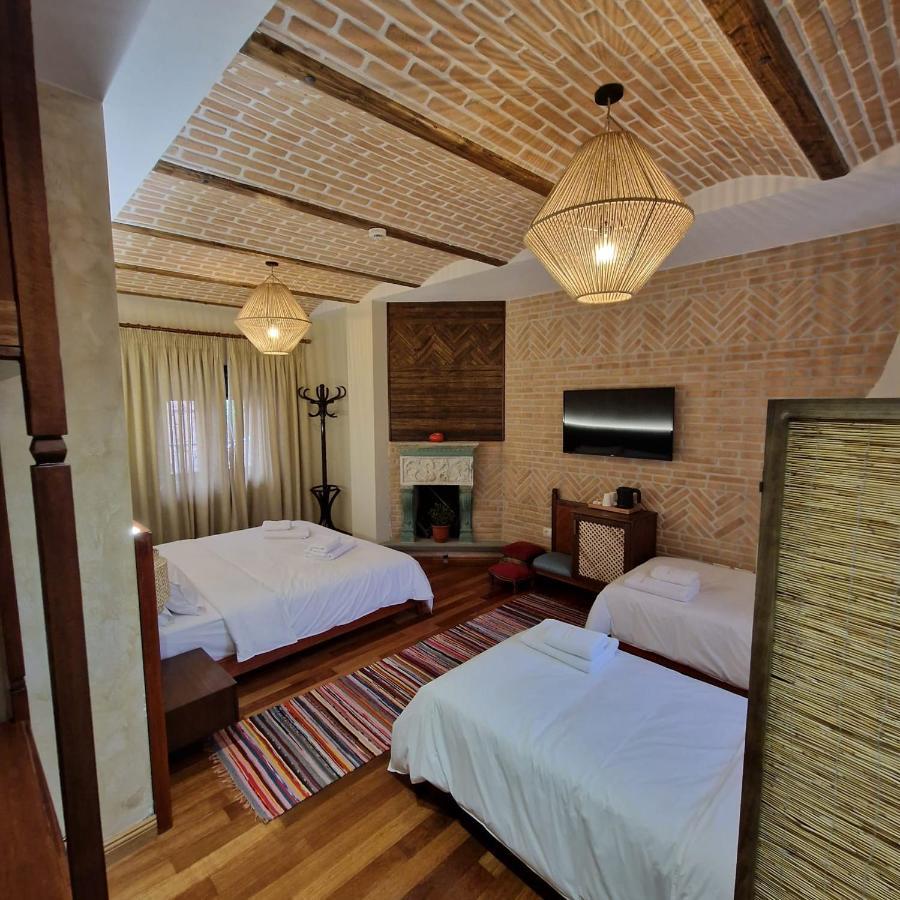 Bujtina Behram Hotel Korce Luaran gambar